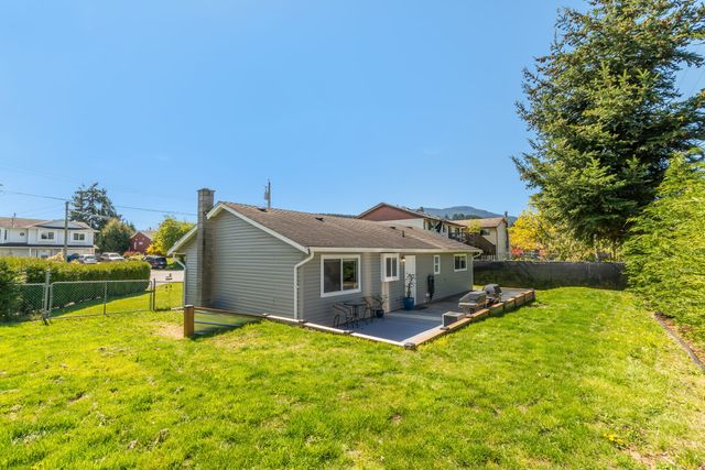 mcbride-pl-720-april-18-35 at 720 Mcbride Place, University District, Nanaimo