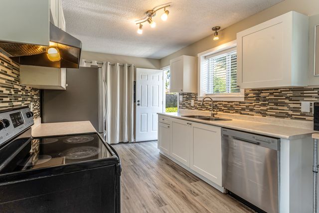 mcbride-pl-720-april-18-7 at 720 Mcbride Place, University District, Nanaimo