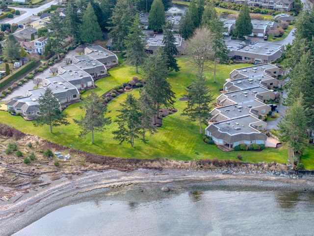 Alternate Aerial View of Townhomes at 21 - 529 Johnstone Road, French Creek, Parksville/Qualicum Alternate Aerial View of Townhomes at 21 - 529 Johnstone Road, French Creek, Parksville/Qualicum