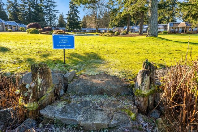 Beach Access at 21 - 529 Johnstone Road, French Creek, Parksville/Qualicum Beach Access at 21 - 529 Johnstone Road, French Creek, Parksville/Qualicum