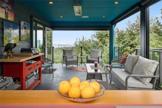 Sunroom at 2311 Mate Place, Nanoose, Parksville/Qualicum Sunroom at 2311 Mate Place, Nanoose, Parksville/Qualicum