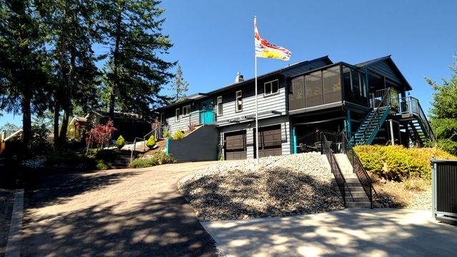 mate-driveway-2 at 2311 Mate Place, Nanoose, Parksville/Qualicum