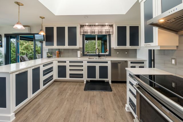 Kitchen  at 2311 Mate Place, Nanoose, Parksville/Qualicum Kitchen  at 2311 Mate Place, Nanoose, Parksville/Qualicum