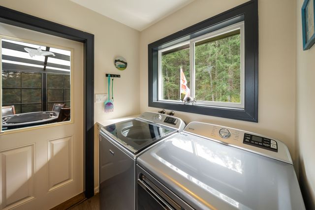 Laundry  at 2311 Mate Place, Nanoose, Parksville/Qualicum Laundry  at 2311 Mate Place, Nanoose, Parksville/Qualicum