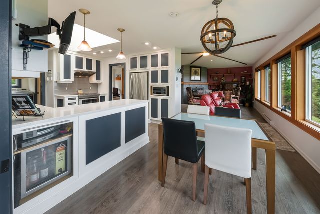 Kitchen and Breakfast Area at 2311 Mate Place, Nanoose, Parksville/Qualicum