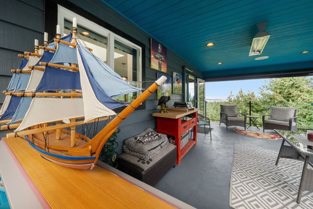 Sun Room at 2311 Mate Place, Nanoose, Parksville/Qualicum Sun Room at 2311 Mate Place, Nanoose, Parksville/Qualicum