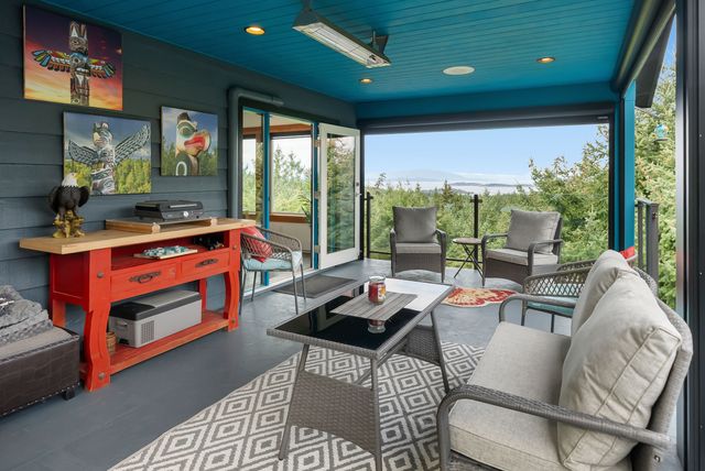 Sun Room at 2311 Mate Place, Nanoose, Parksville/Qualicum Sun Room at 2311 Mate Place, Nanoose, Parksville/Qualicum