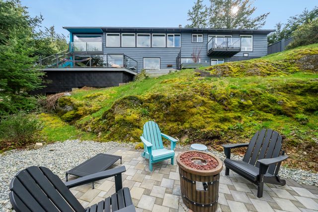 Fire Pit Area at 2311 Mate Place, Nanoose, Parksville/Qualicum Fire Pit Area at 2311 Mate Place, Nanoose, Parksville/Qualicum