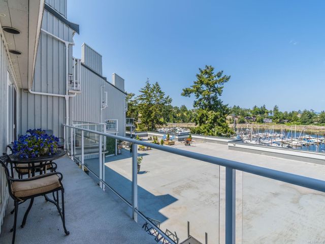 Balcony at 404 - 3555 Outrigger Road, Nanoose, Parksville/Qualicum Balcony at 404 - 3555 Outrigger Road, Nanoose, Parksville/Qualicum