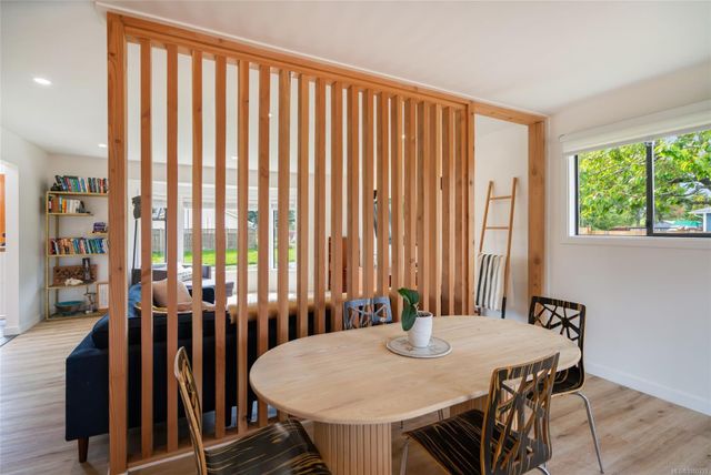 Dining area at 747 Camas Way, Parksville, Parksville/Qualicum