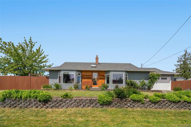 Exterior at 747 Camas Way, Parksville, Parksville/Qualicum