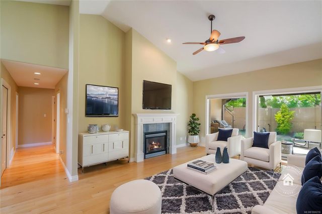 Living Area at 978 Cantebury Place, Qualicum Beach, Parksville/Qualicum