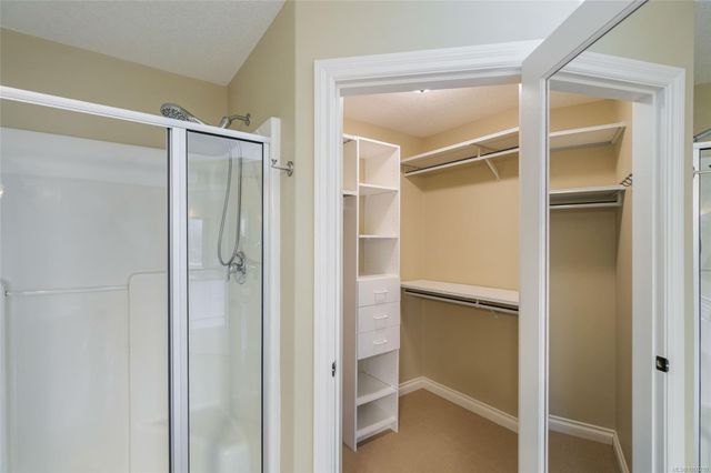 Shower at 978 Cantebury Place, Qualicum Beach, Parksville/Qualicum