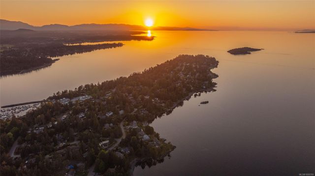 Sunrise Views at 1555 Seacrest Road, Nanoose, Parksville/Qualicum Sunrise Views at 1555 Seacrest Road, Nanoose, Parksville/Qualicum