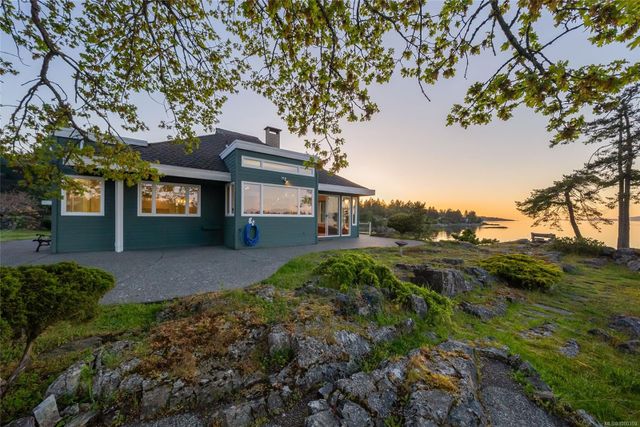 Sunset over Home at 1555 Seacrest Road, Nanoose, Parksville/Qualicum Sunset over Home at 1555 Seacrest Road, Nanoose, Parksville/Qualicum