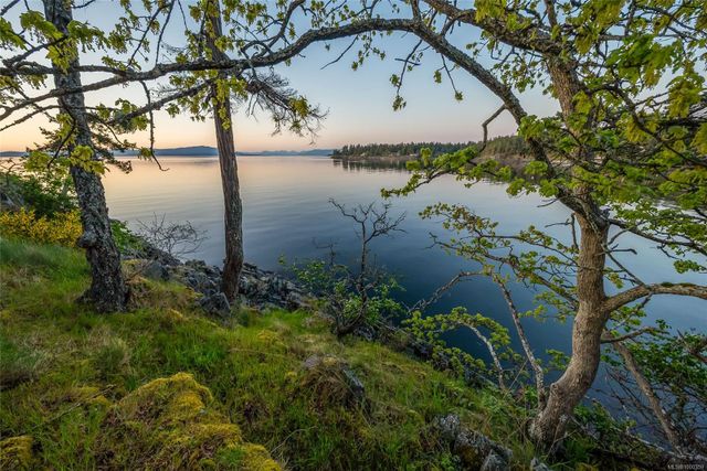 Oceanfront at 1555 Seacrest Road, Nanoose, Parksville/Qualicum Oceanfront at 1555 Seacrest Road, Nanoose, Parksville/Qualicum