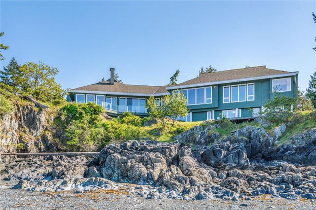 House from the Beach at 1555 Seacrest Road, Nanoose, Parksville/Qualicum House from the Beach at 1555 Seacrest Road, Nanoose, Parksville/Qualicum
