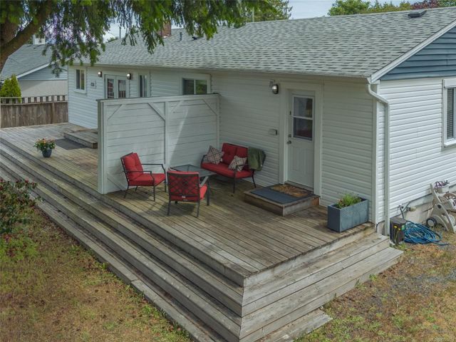Virtually Staged Rear Deck at 6973 Jacks Road, Lower Lantzville, Nanaimo