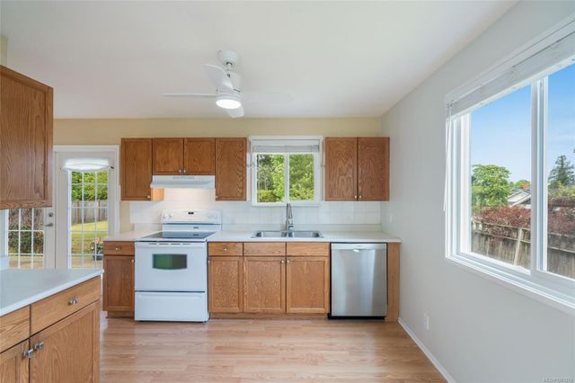 Kitchen at 6973 Jacks Road, Lower Lantzville, Nanaimo