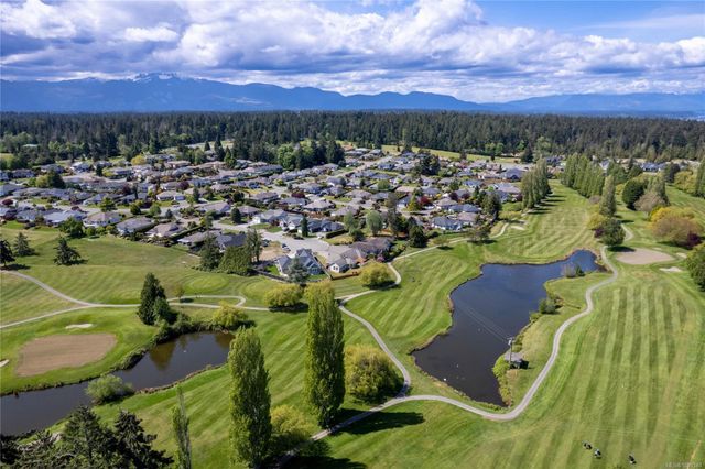 Community of Qualicum Beach Nearby at 476 Dogleg Close, Qualicum Beach, Parksville/Qualicum