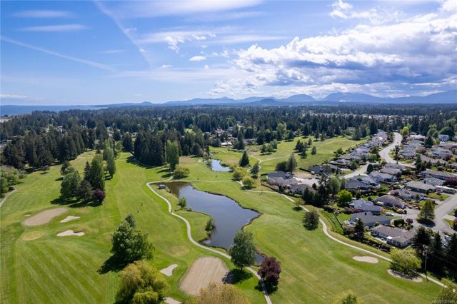 Location, Location, Location at 476 Dogleg Close, Qualicum Beach, Parksville/Qualicum