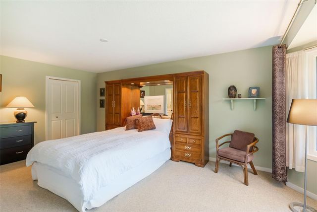 885-berwick-qualicum-beach-parksvillequalicum-10 at 18 - 885 S Berwick Road, Qualicum Beach, Parksville/Qualicum