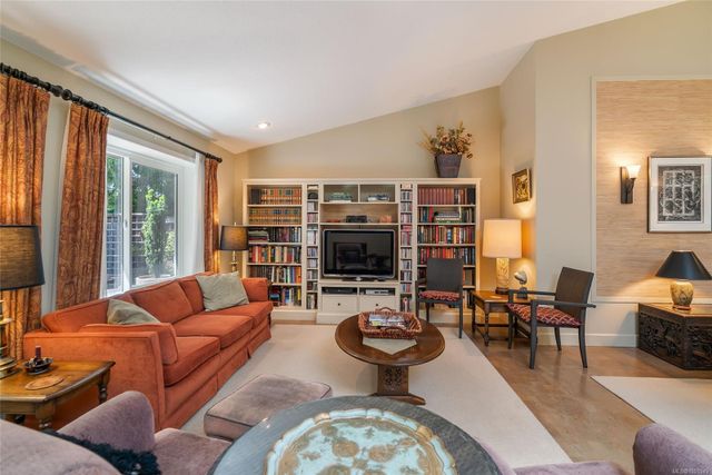 885-berwick-qualicum-beach-parksvillequalicum-25 at 18 - 885 S Berwick Road, Qualicum Beach, Parksville/Qualicum