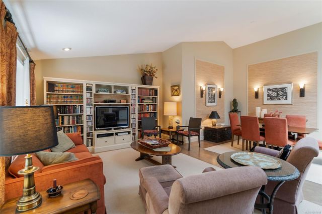 885-berwick-qualicum-beach-parksvillequalicum-26 at 18 - 885 S Berwick Road, Qualicum Beach, Parksville/Qualicum