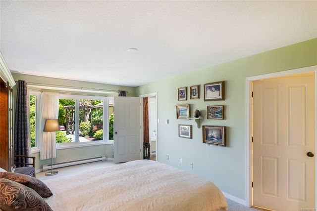 885-berwick-qualicum-beach-parksvillequalicum-34 at 18 - 885 S Berwick Road, Qualicum Beach, Parksville/Qualicum