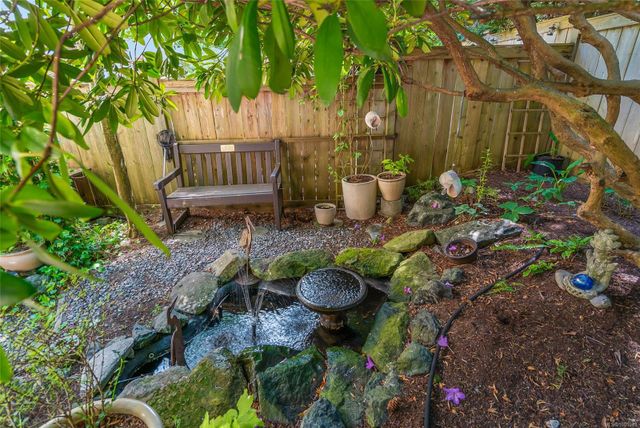 885-berwick-qualicum-beach-parksvillequalicum-45 at 18 - 885 S Berwick Road, Qualicum Beach, Parksville/Qualicum