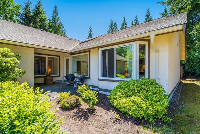 885-berwick-qualicum-beach-parksvillequalicum-51 at 18 - 885 S Berwick Road, Qualicum Beach, Parksville/Qualicum