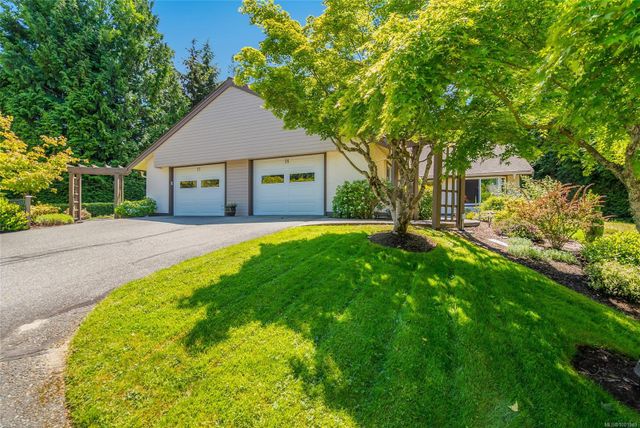 885-berwick-qualicum-beach-parksvillequalicum-57 at 18 - 885 S Berwick Road, Qualicum Beach, Parksville/Qualicum