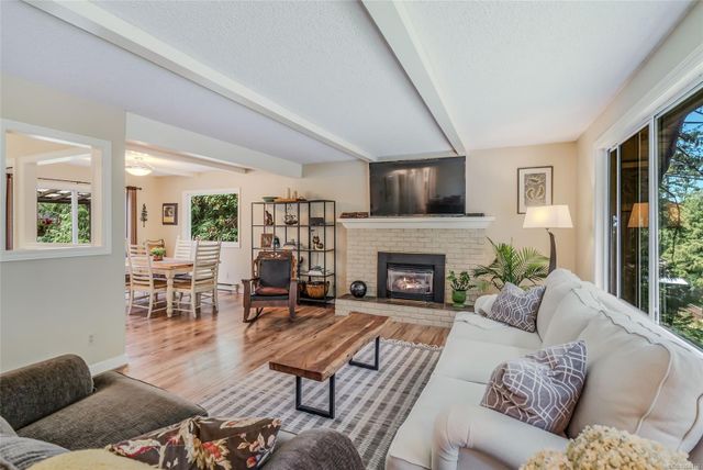 6863-eastwind-upper-lantzville-nanaimo-06 at 6863 Eastwind Drive, Upper Lantzville, Nanaimo