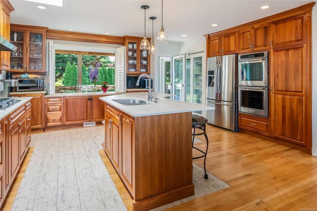 Kitchen at 1489 Admiral Tryon Boulevard, French Creek, Parksville/Qualicum
