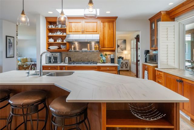 Kitchen Bench at 1489 Admiral Tryon Boulevard, French Creek, Parksville/Qualicum