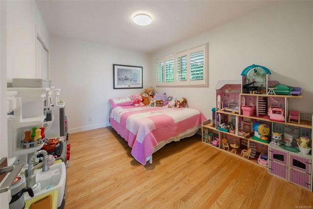 Bedroom at 1489 Admiral Tryon Boulevard, French Creek, Parksville/Qualicum