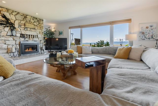 Fireplace and Loungew at 1489 Admiral Tryon Boulevard, French Creek, Parksville/Qualicum