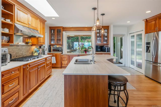 Kitchen and Island at 1489 Admiral Tryon Boulevard, French Creek, Parksville/Qualicum
