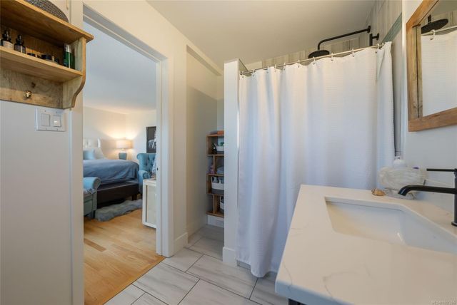 Bathroom at 1489 Admiral Tryon Boulevard, French Creek, Parksville/Qualicum