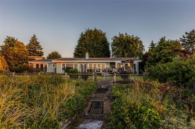 Exterior Home at 1489 Admiral Tryon Boulevard, French Creek, Parksville/Qualicum