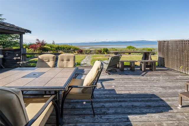 Deck Area at 1489 Admiral Tryon Boulevard, French Creek, Parksville/Qualicum