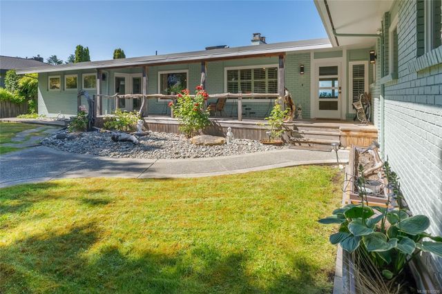 Exterior at 1489 Admiral Tryon Boulevard, French Creek, Parksville/Qualicum