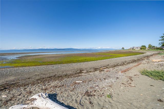 Beach at 1489 Admiral Tryon Boulevard, French Creek, Parksville/Qualicum