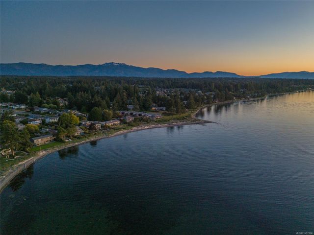 Oceanfront at 1489 Admiral Tryon Boulevard, French Creek, Parksville/Qualicum