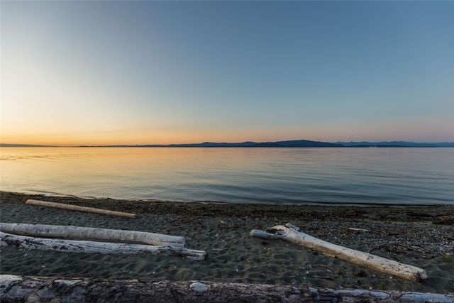 Beach at 1489 Admiral Tryon Boulevard, French Creek, Parksville/Qualicum