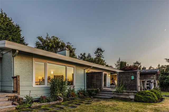 Home Exterior at 1489 Admiral Tryon Boulevard, French Creek, Parksville/Qualicum