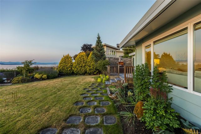 Garden at 1489 Admiral Tryon Boulevard, French Creek, Parksville/Qualicum