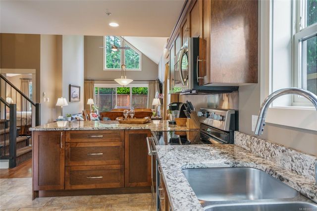 1130-resort-parksville-parksvillequalicum-30 at 219 - 1130 Resort Drive, Parksville, Parksville/Qualicum