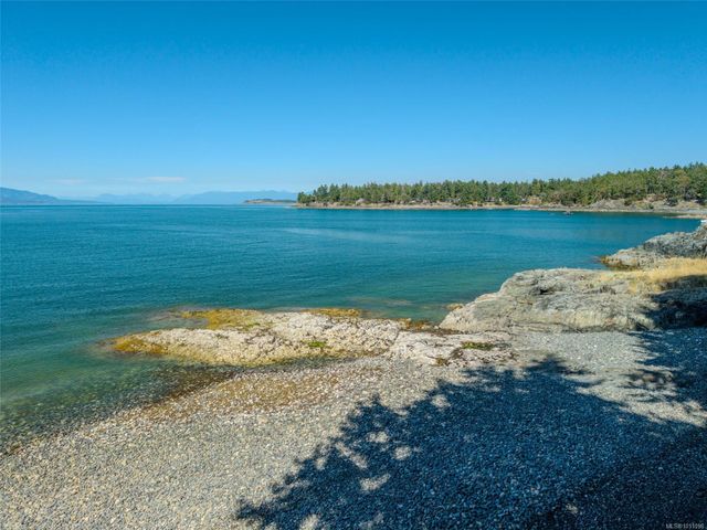 Oceanfrontage at 1558 Haida Way, Nanoose, Parksville/Qualicum