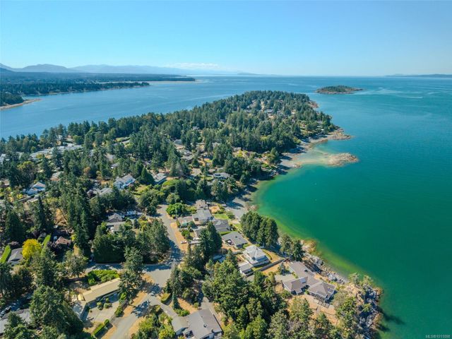 Peninsula View at 1558 Haida Way, Nanoose, Parksville/Qualicum